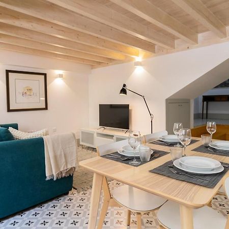 Central Stunning Duplex W/ Patio By Lovelystay OOporto Exteriör bild