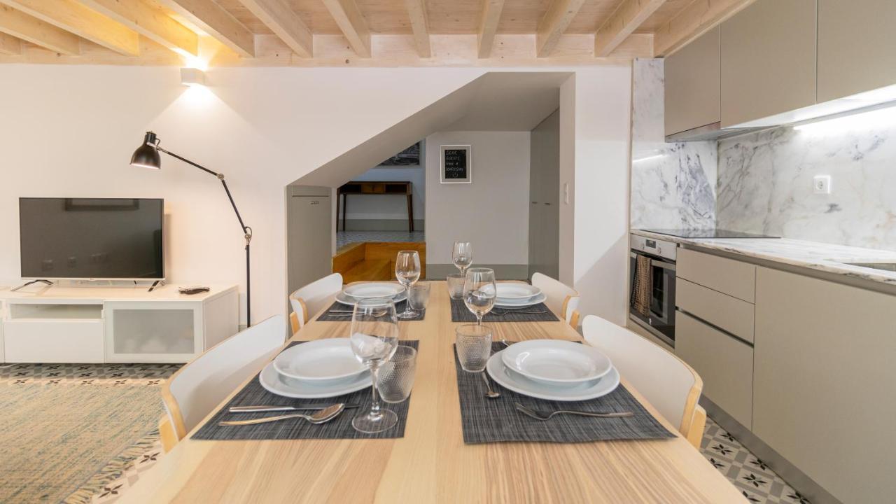 Central Stunning Duplex W/ Patio By Lovelystay OOporto Exteriör bild