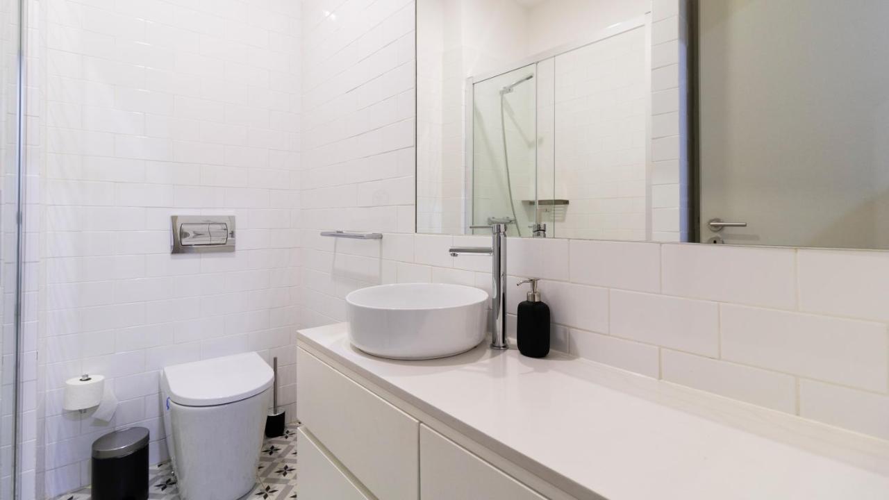 Central Stunning Duplex W/ Patio By Lovelystay OOporto Exteriör bild