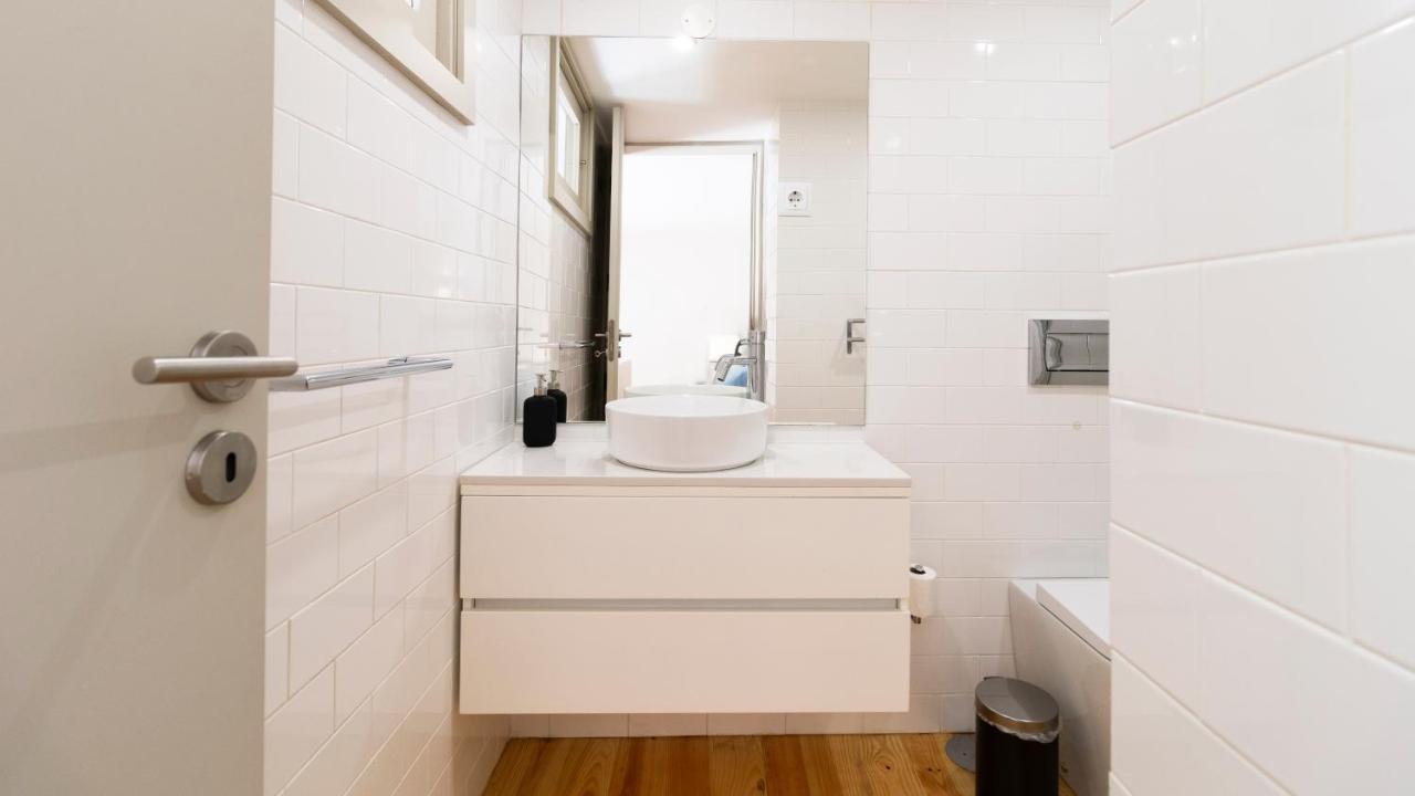 Central Stunning Duplex W/ Patio By Lovelystay OOporto Exteriör bild
