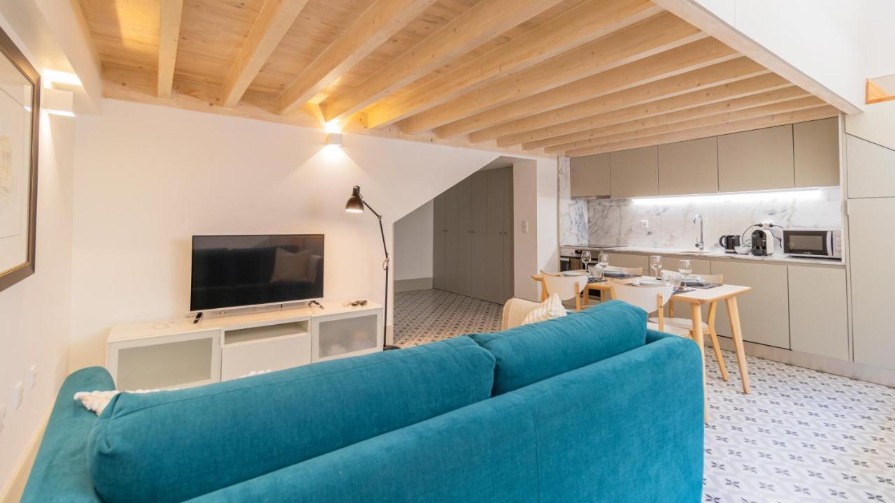 Central Stunning Duplex W/ Patio By Lovelystay OOporto Exteriör bild