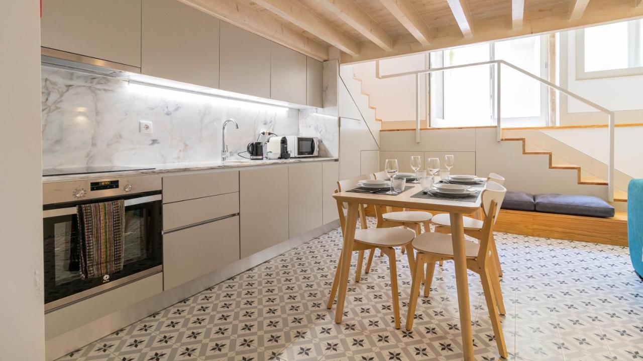 Central Stunning Duplex W/ Patio By Lovelystay OOporto Exteriör bild